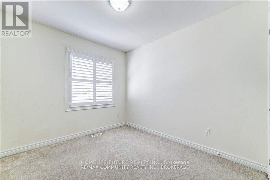 84 Wimbledon Court, Whitby, Ontario  L1P 0A6 - Photo 17 - E12441877