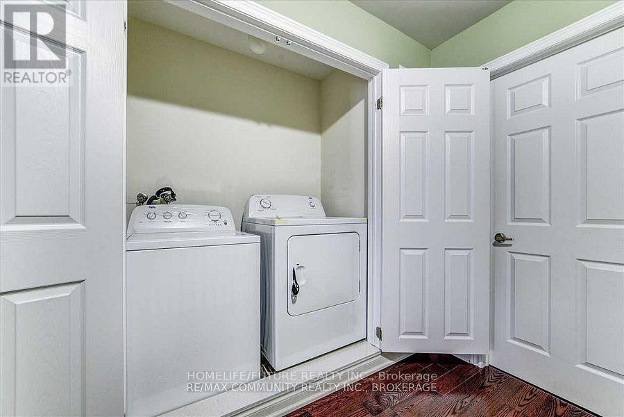 84 Wimbledon Court, Whitby, Ontario  L1P 0A6 - Photo 21 - E12441877