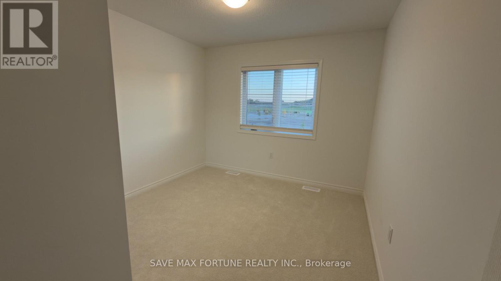 196 Stamson Street, Kitchener, Ontario  N2R 0V3 - Photo 6 - X12441896