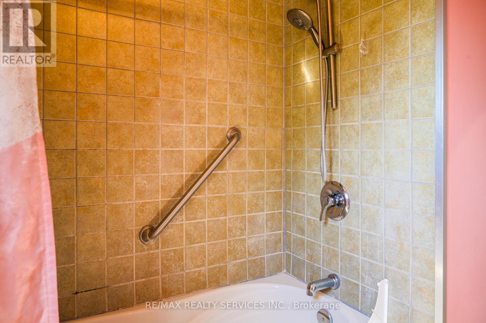 73 Brock Street, Woodstock, Ontario  N4S 3B7 - Photo 30 - X12441902