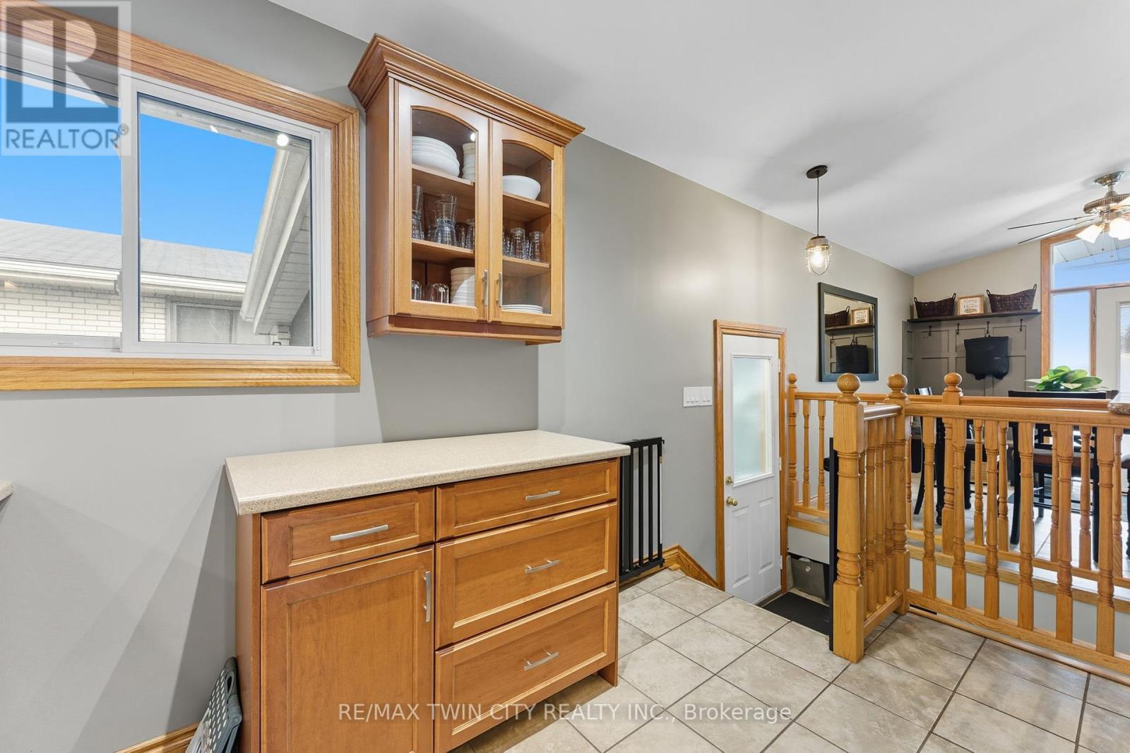 31 Buckingham Street, Brantford, Ontario  N3R 3A9 - Photo 13 - X12441903
