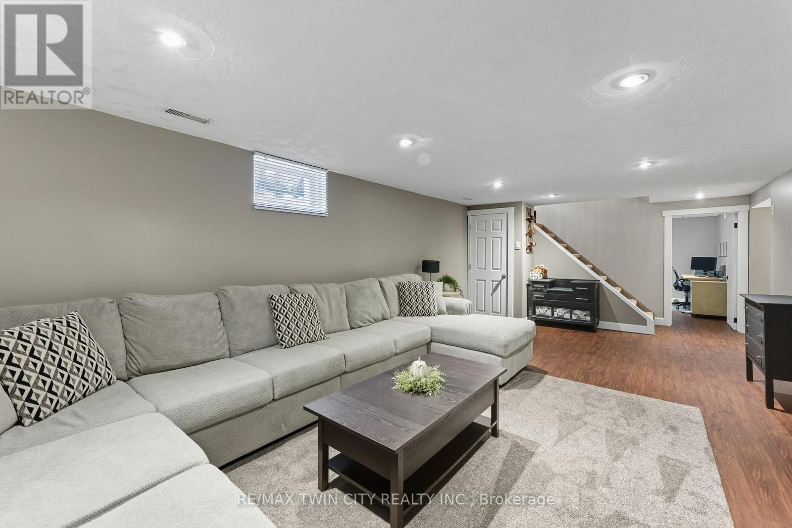 31 Buckingham Street, Brantford, Ontario  N3R 3A9 - Photo 20 - X12441903