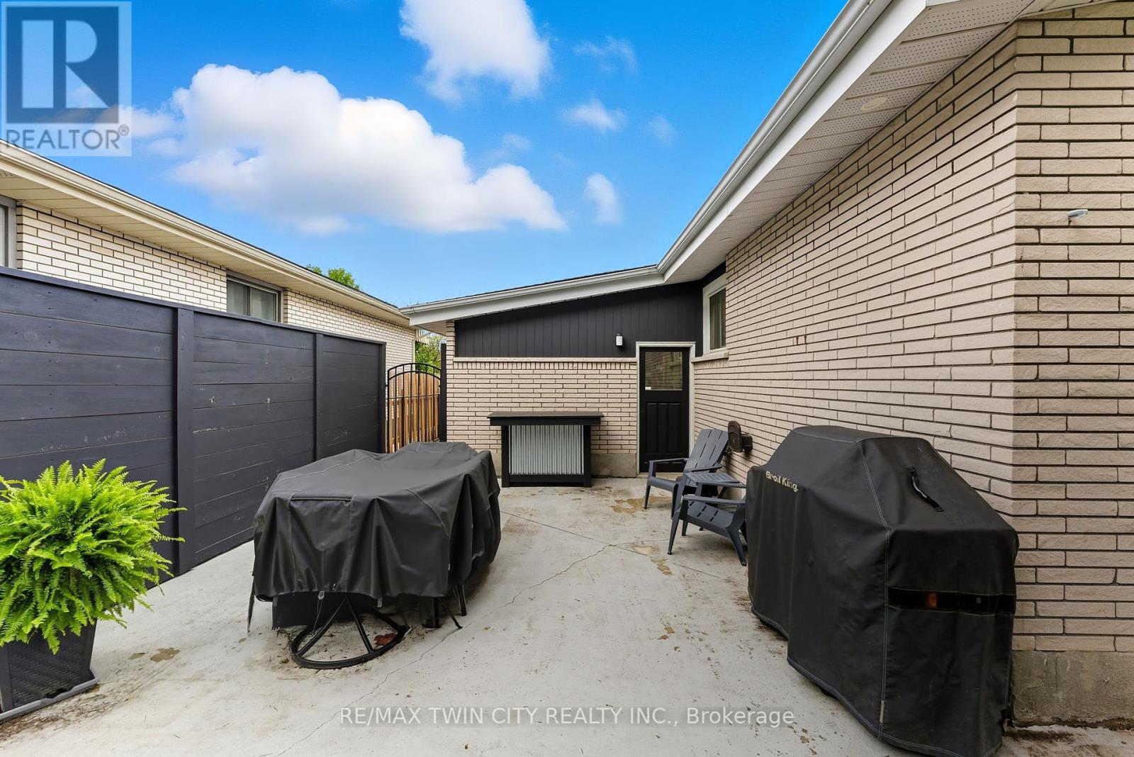 31 Buckingham Street, Brantford, Ontario  N3R 3A9 - Photo 26 - X12441903