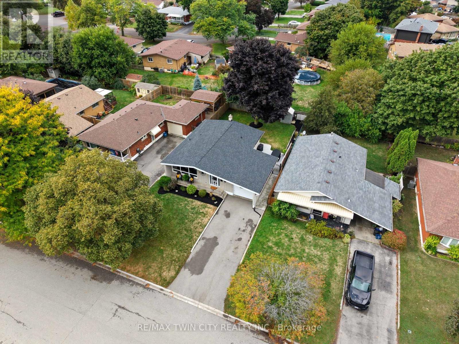 31 Buckingham Street, Brantford, Ontario  N3R 3A9 - Photo 29 - X12441903