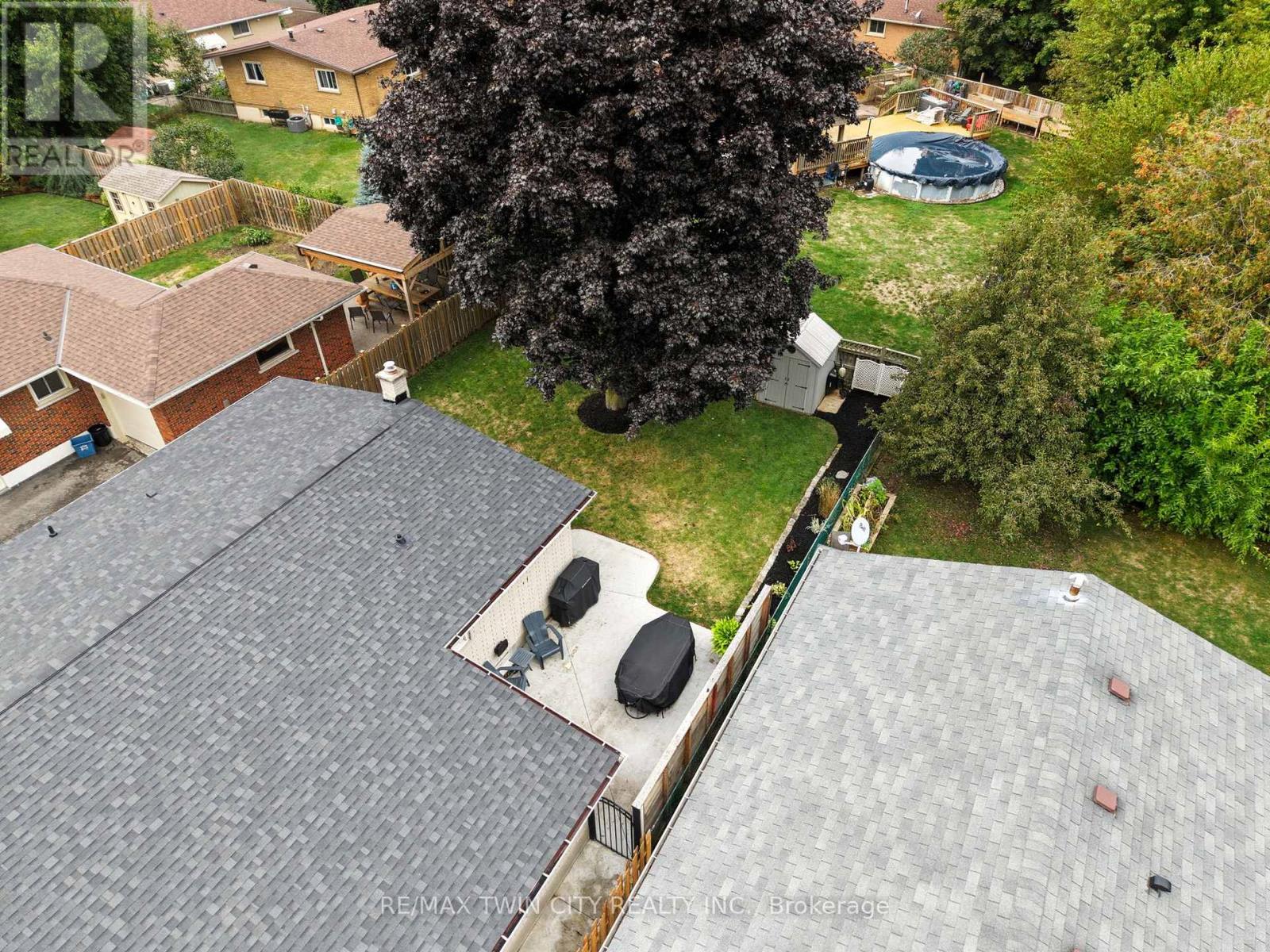 31 Buckingham Street, Brantford, Ontario  N3R 3A9 - Photo 32 - X12441903