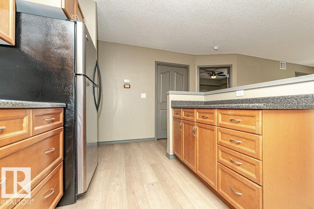 #215 1589 Glastonbury Bv Nw, Edmonton, Alberta  T5T 2V1 - Photo 8 - E4446285