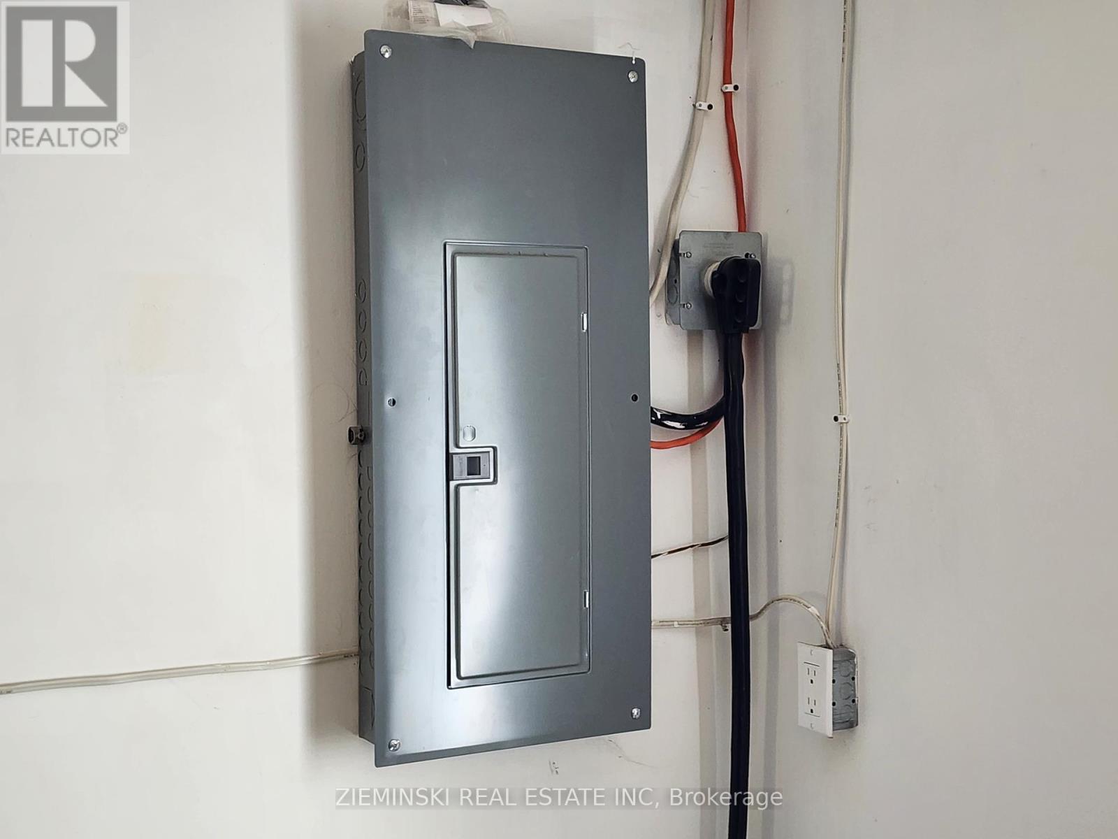 2414 Pearl Street, Black River-Matheson, Ontario P0K 1C0 - Photo 20 - T12278438