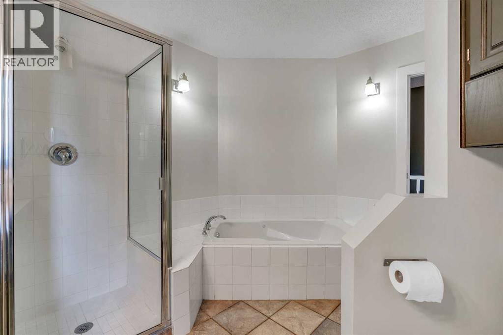 2638 26a Street Sw, Calgary, Alberta  T3E 2C7 - Photo 21 - A2257548