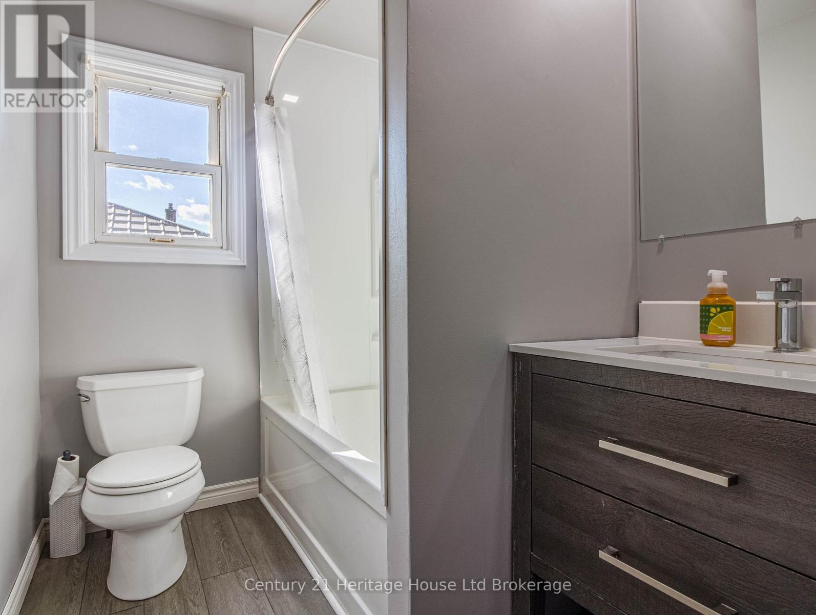 675 Miller Street, Woodstock, Ontario  N4S 5K2 - Photo 17 - X12431870
