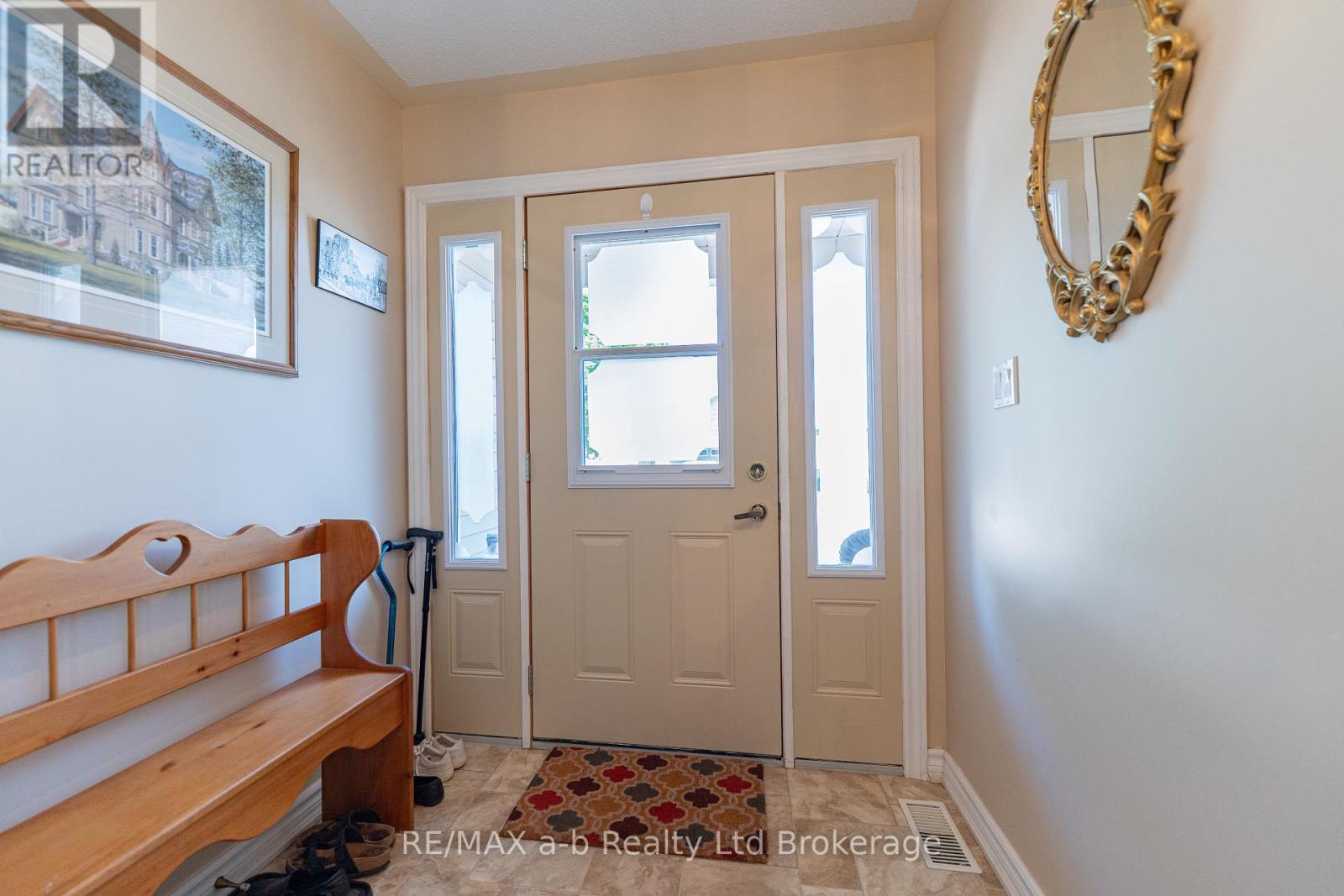 19 Brasher Drive, Tillsonburg, Ontario  N4G 5T2 - Photo 5 - X12441921