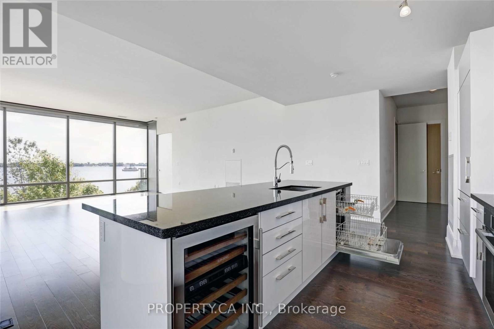 314 - 39 Queens Quay E, Toronto, Ontario  M5E 0A5 - Photo 14 - C12364225