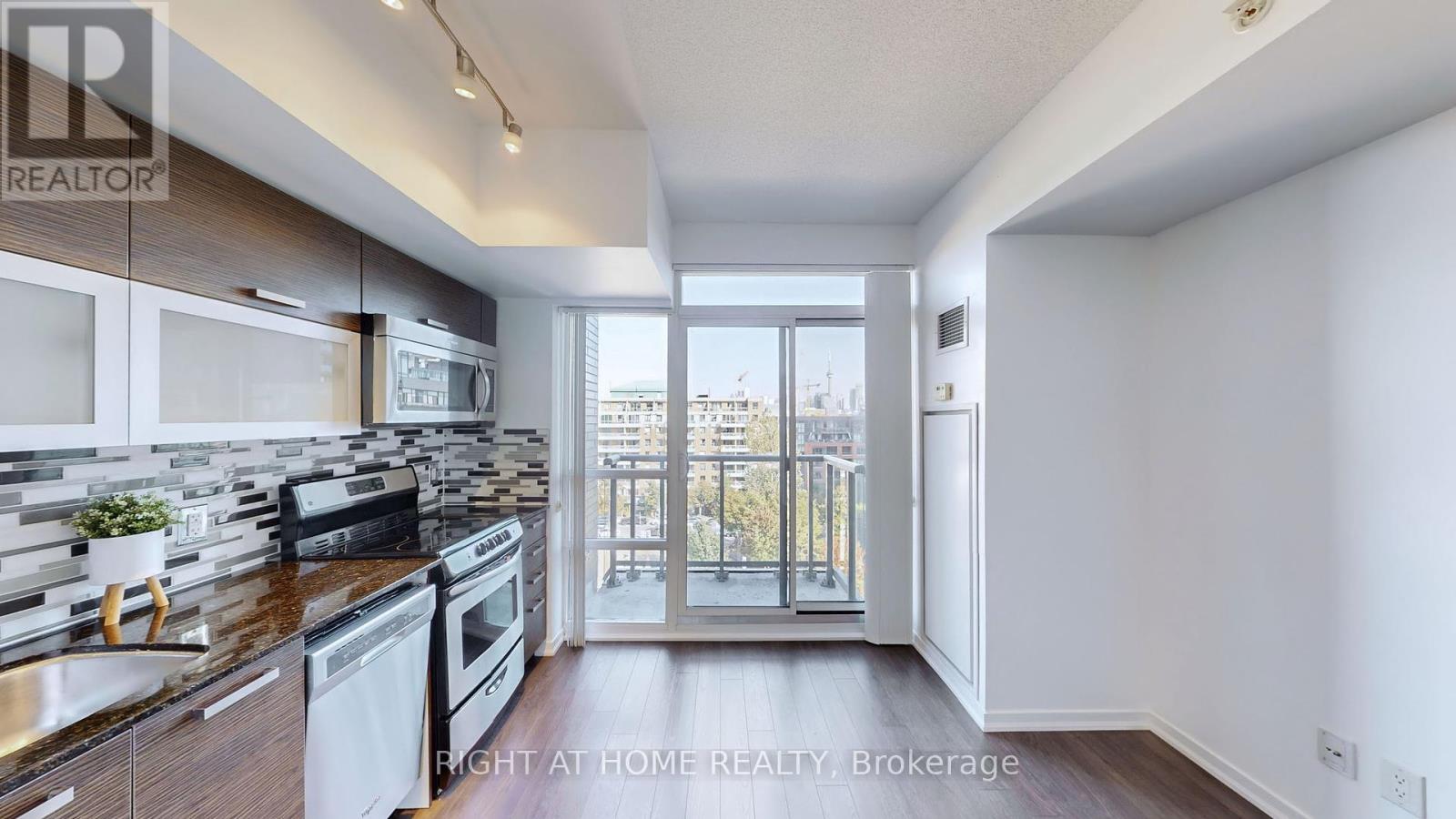 846 - 68 Abell Street, Toronto, Ontario  M6J 0B1 - Photo 10 - C12435837