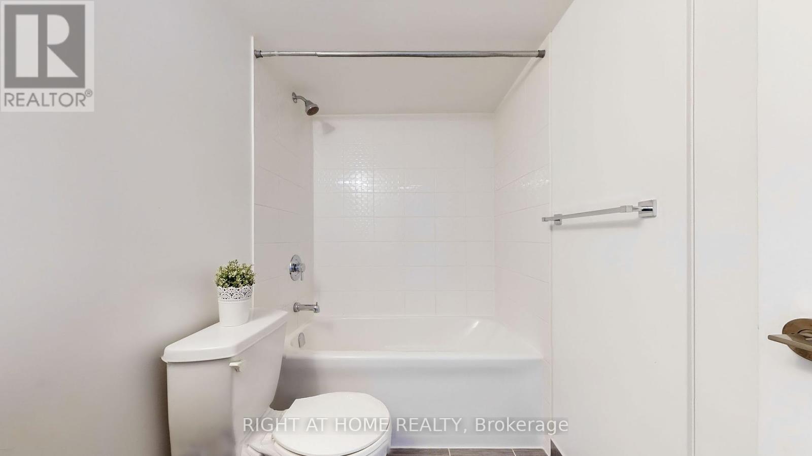 846 - 68 Abell Street, Toronto, Ontario  M6J 0B1 - Photo 21 - C12435837