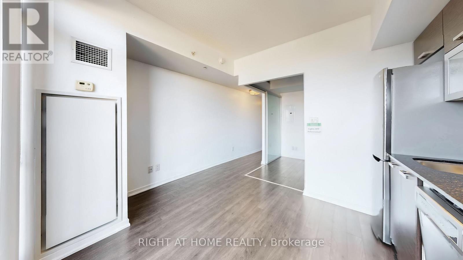 846 - 68 Abell Street, Toronto, Ontario  M6J 0B1 - Photo 14 - C12435837