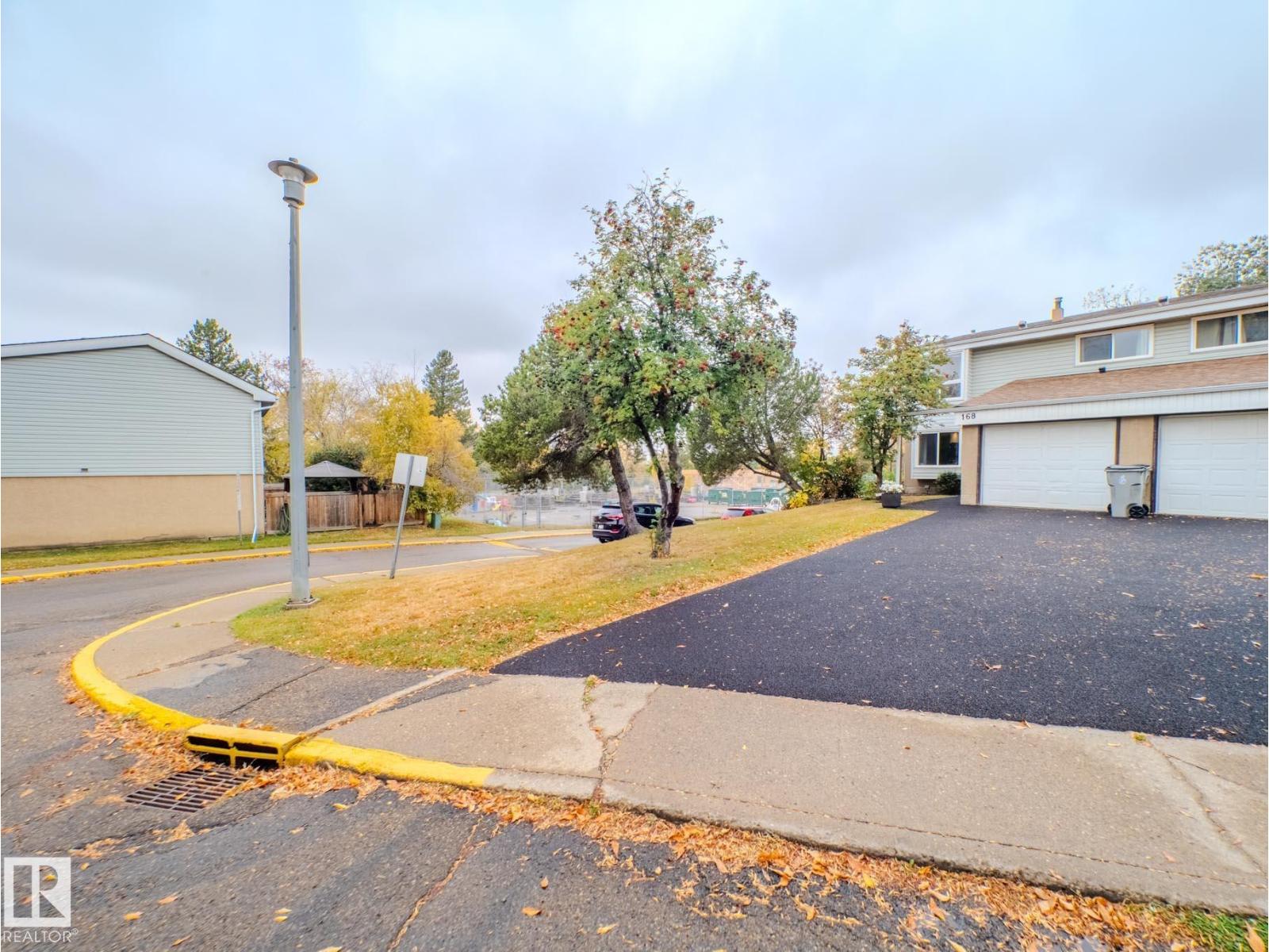 168 Grandin Vg, St. Albert, Alberta  T8N 1R9 - Photo 2 - E4460580