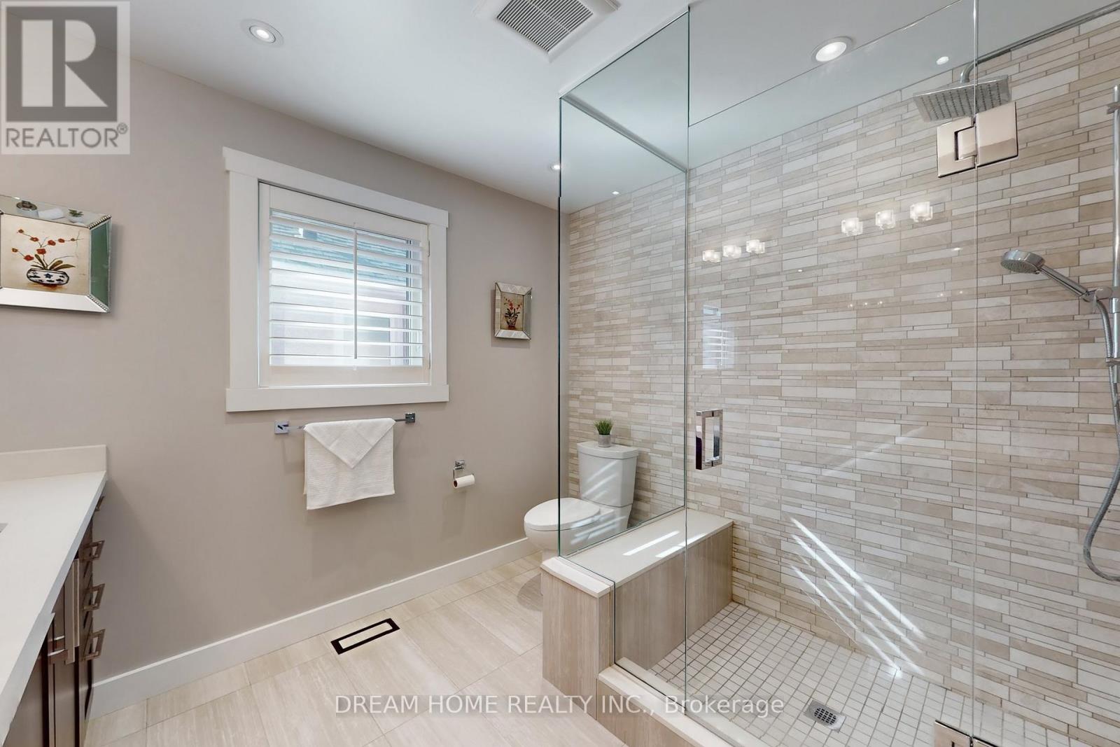 47 Venetian Crescent, Vaughan, Ontario  L4L 5E6 - Photo 27 - N12441933