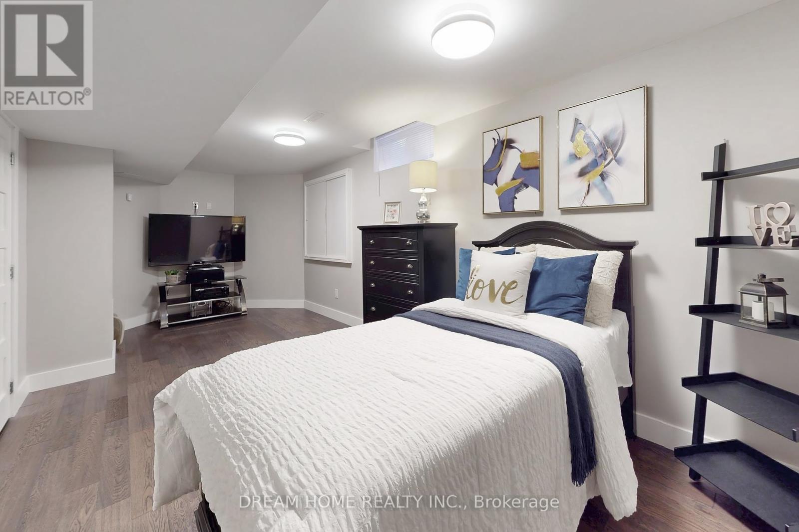 47 Venetian Crescent, Vaughan, Ontario  L4L 5E6 - Photo 29 - N12441933