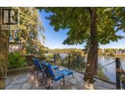 3 1004 DeCosta Pl Kinsmen Park