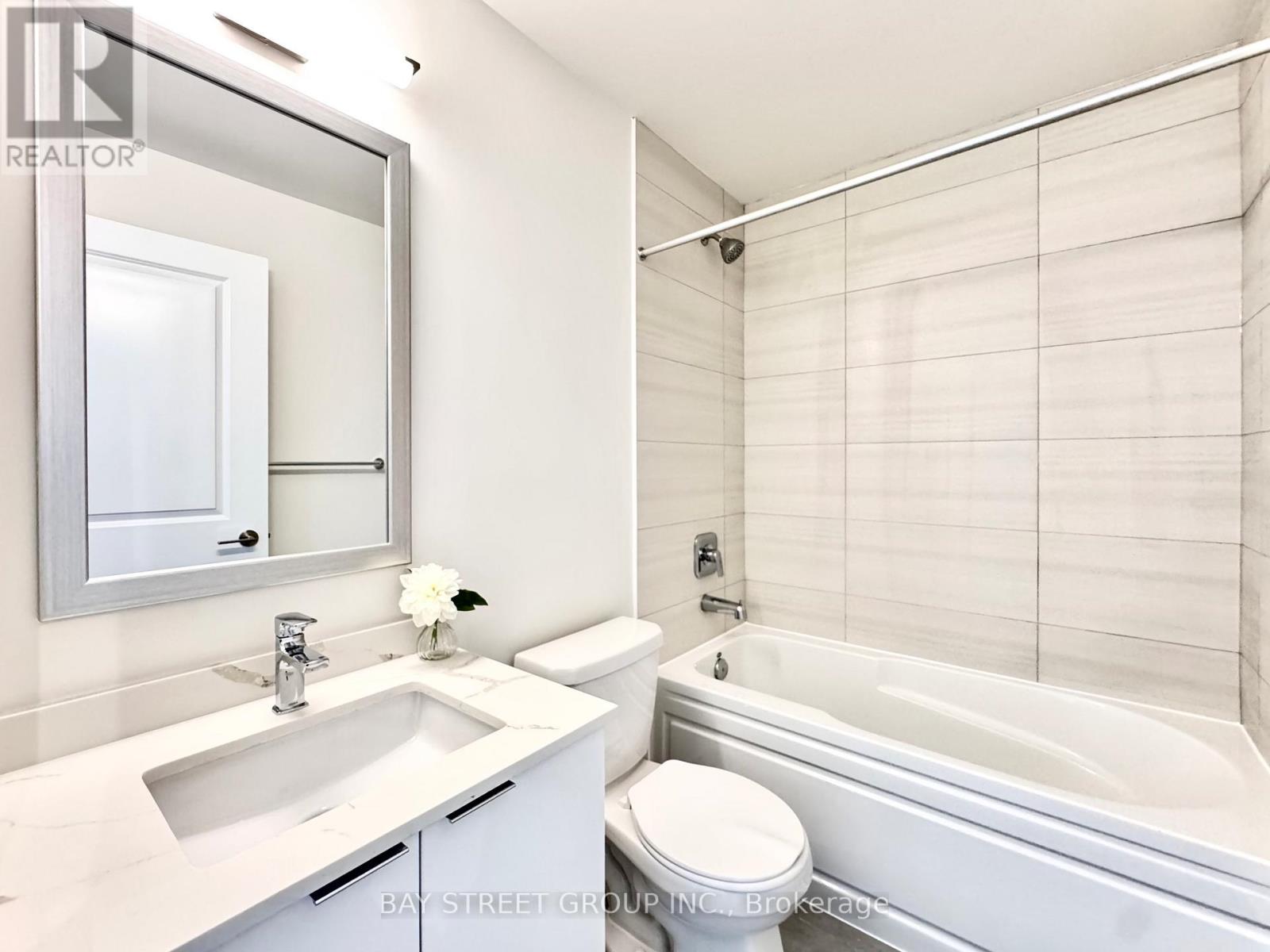 1510 - 15 Watergarden Drive, Mississauga, Ontario  L5R 0H4 - Photo 7 - W12441925