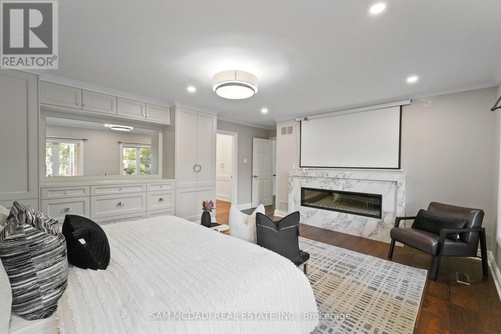 474 Bob-O-Link Road, Mississauga, Ontario  L5J 2P4 - Photo 22 - W12441929