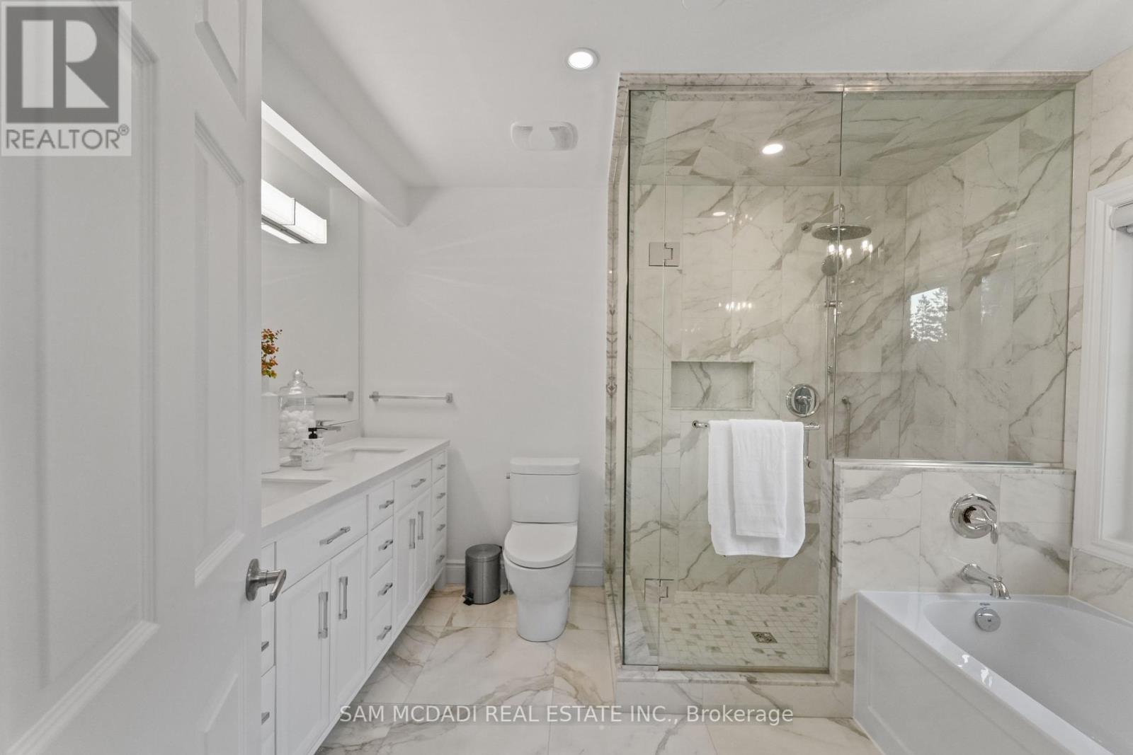 474 Bob-O-Link Road, Mississauga, Ontario  L5J 2P4 - Photo 24 - W12441929
