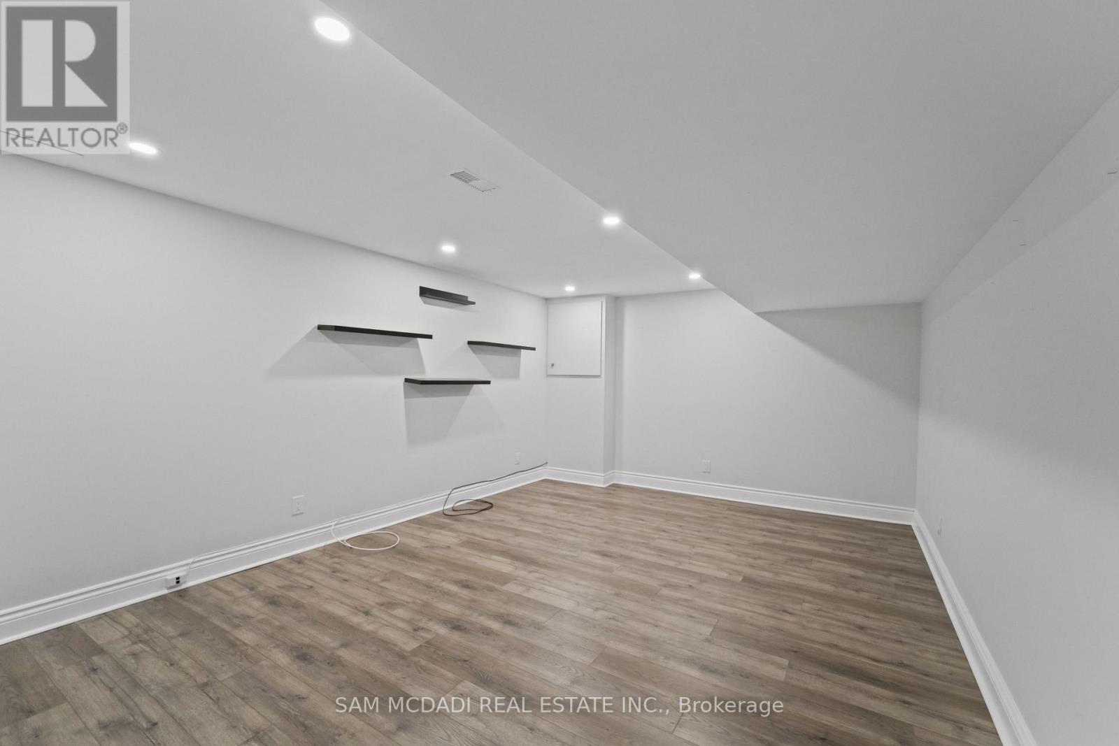 474 Bob-O-Link Road, Mississauga, Ontario  L5J 2P4 - Photo 35 - W12441929