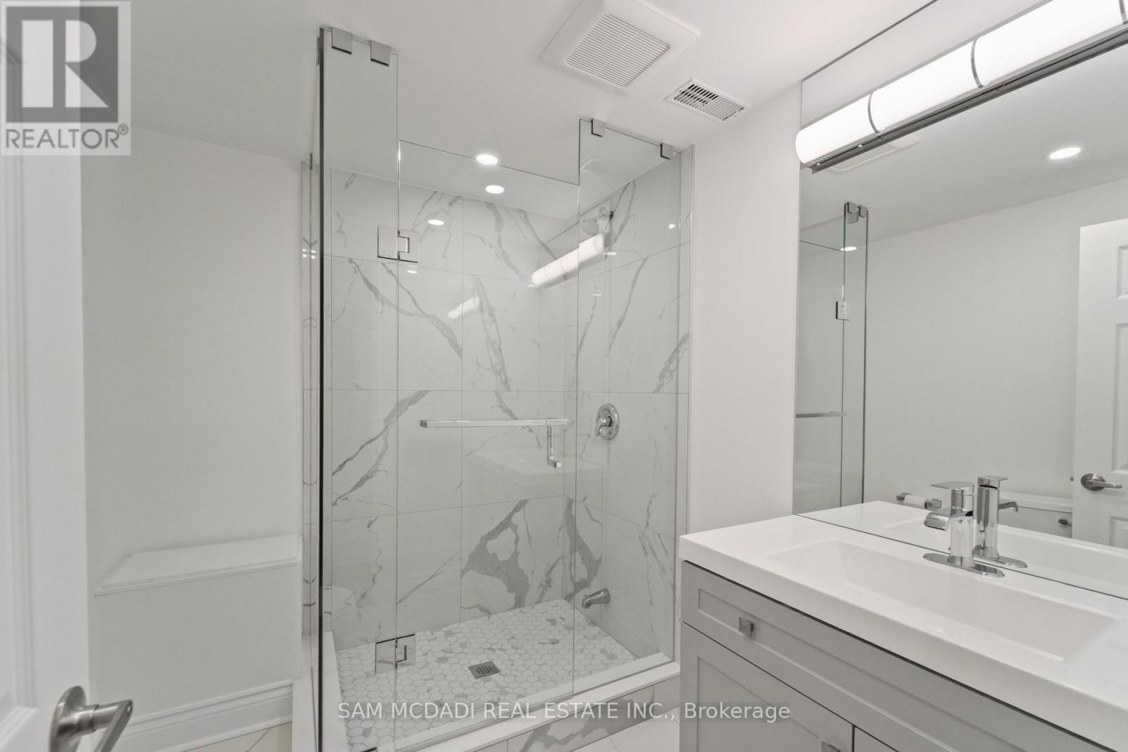 474 Bob-O-Link Road, Mississauga, Ontario  L5J 2P4 - Photo 36 - W12441929