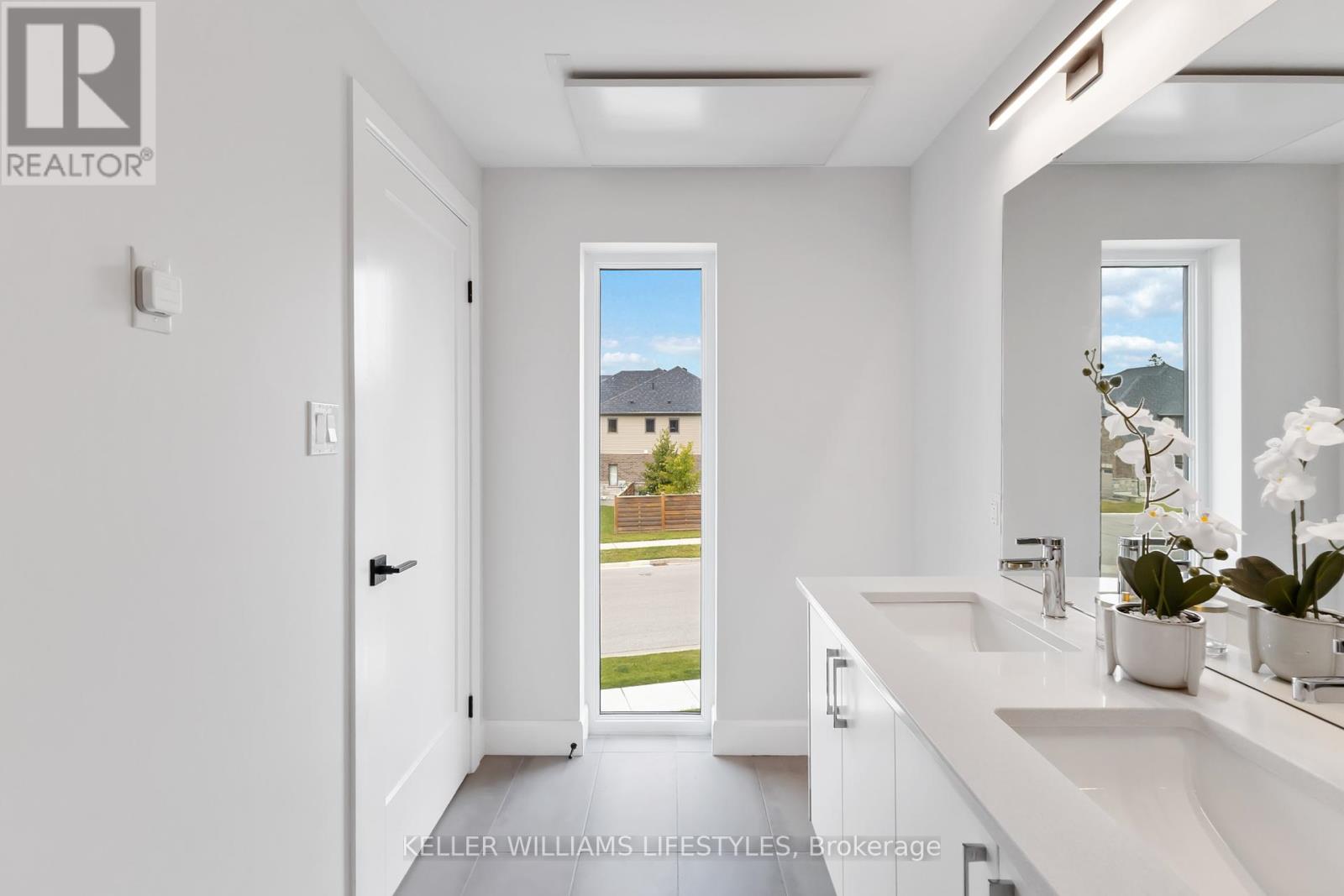 B117 - 2082 Lumen Drive, London South, Ontario  N6K 0L3 - Photo 44 - X12441944