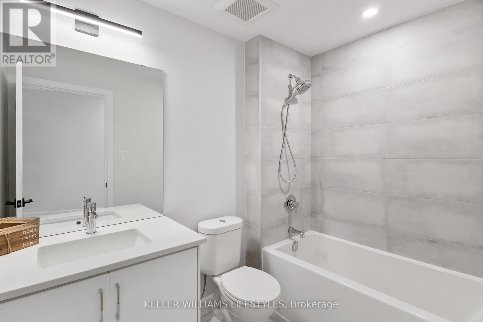 B117 - 2082 Lumen Drive, London South, Ontario  N6K 0L3 - Photo 46 - X12441944