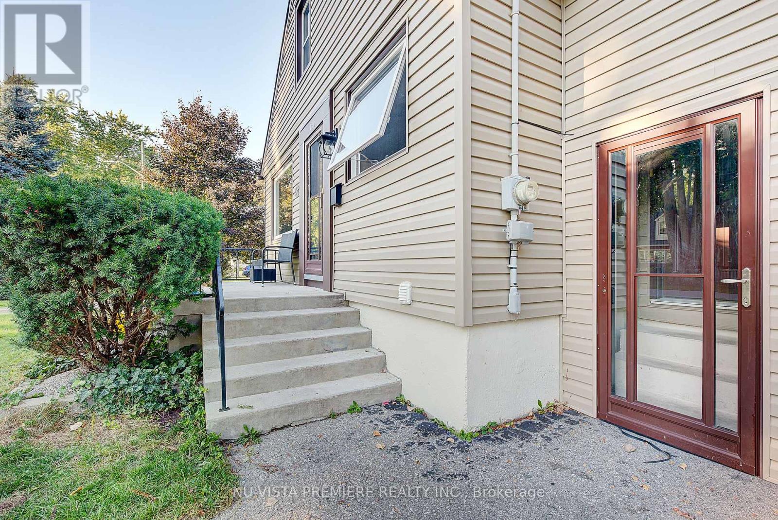 170 Donna Street, London South, Ontario  N6J 3K4 - Photo 6 - X12441945
