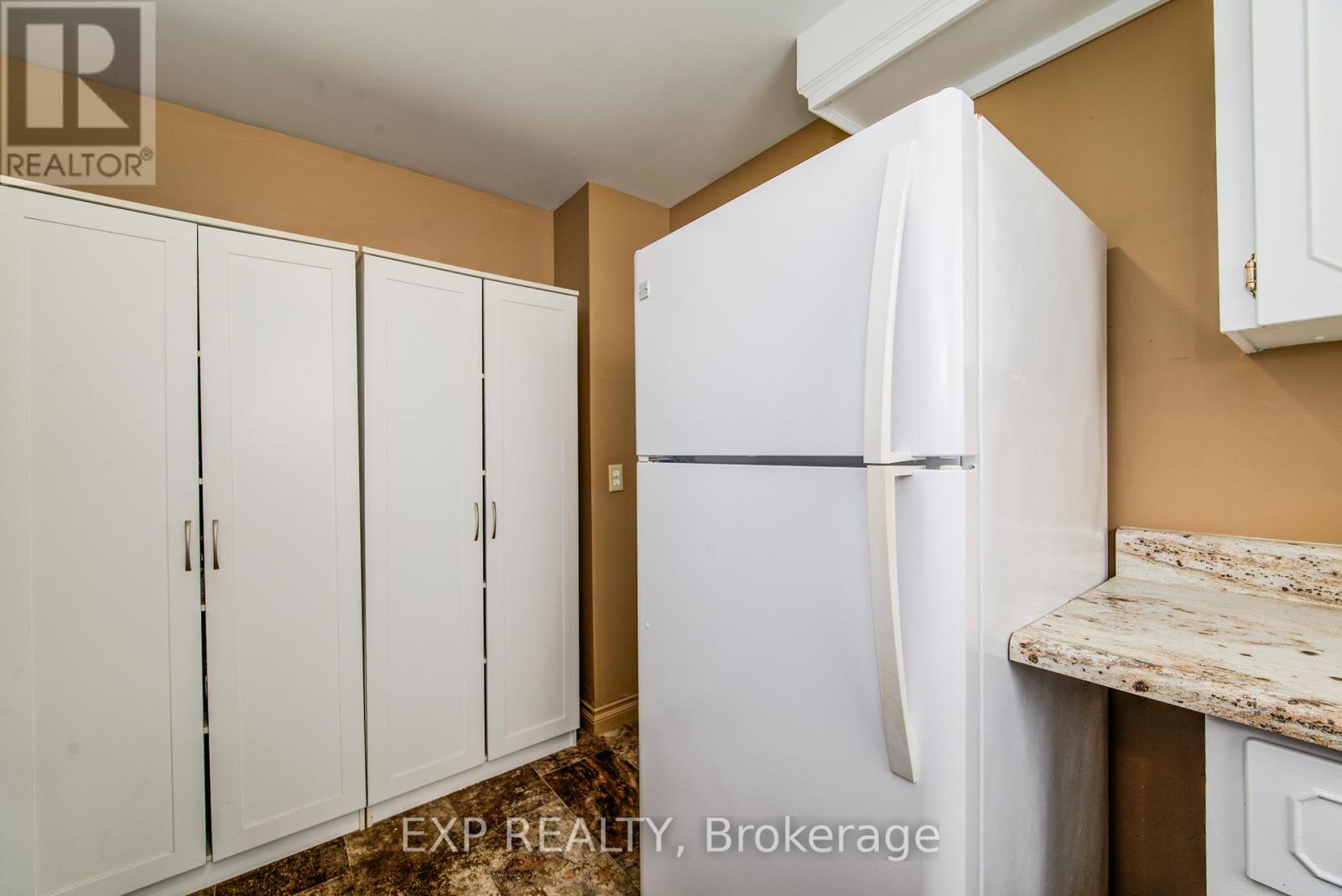 22 - 383 Edinburgh Street S, Guelph (Dovercliffe Park/old University), Ontario  N1G 2K7 - Photo 13 - X12441926
