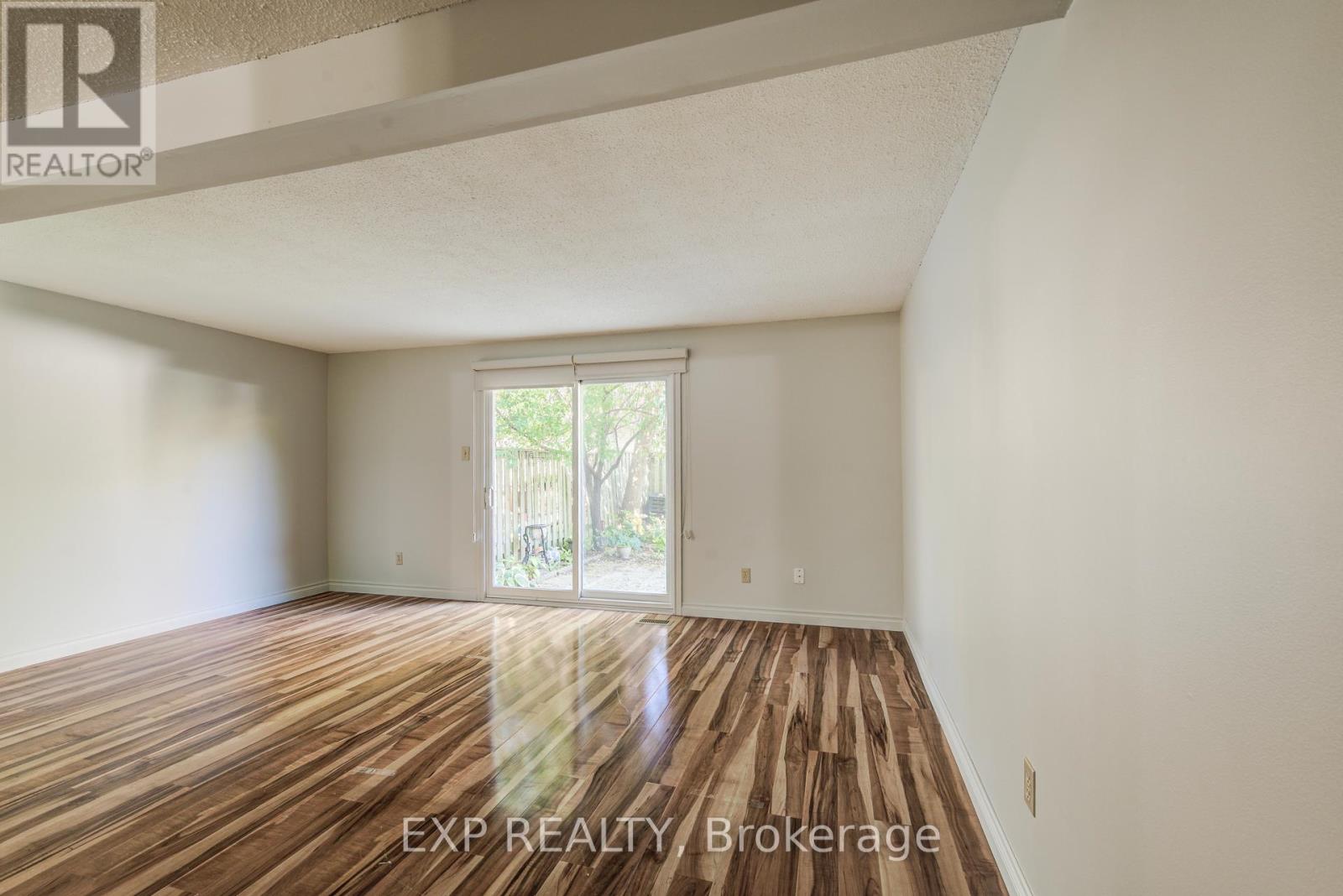 22 - 383 Edinburgh Street S, Guelph (Dovercliffe Park/old University), Ontario  N1G 2K7 - Photo 15 - X12441926