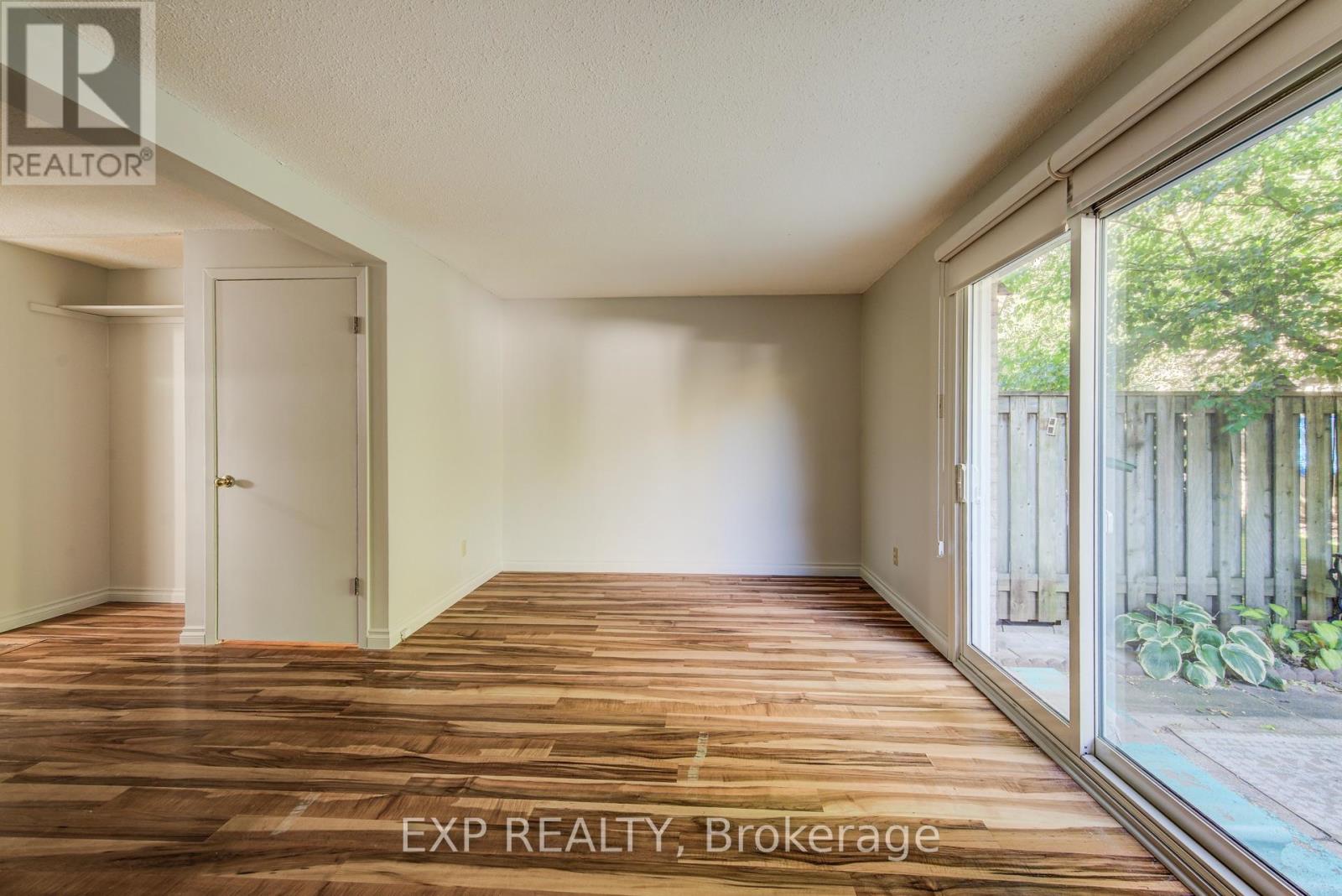 22 - 383 Edinburgh Street S, Guelph (Dovercliffe Park/old University), Ontario  N1G 2K7 - Photo 16 - X12441926