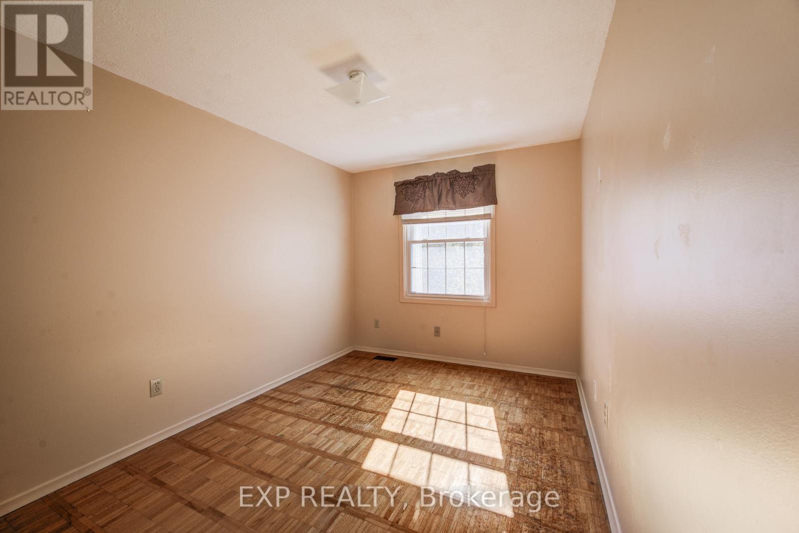 22 - 383 Edinburgh Street S, Guelph (Dovercliffe Park/old University), Ontario  N1G 2K7 - Photo 24 - X12441926