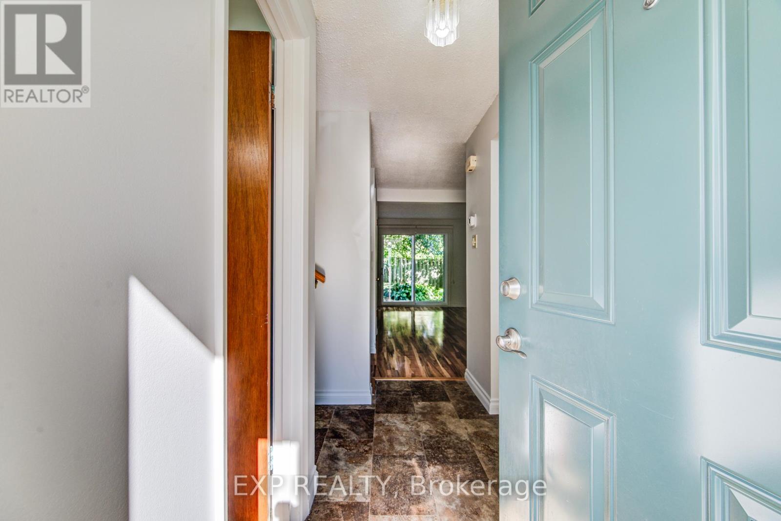22 - 383 Edinburgh Street S, Guelph (Dovercliffe Park/old University), Ontario  N1G 2K7 - Photo 5 - X12441926