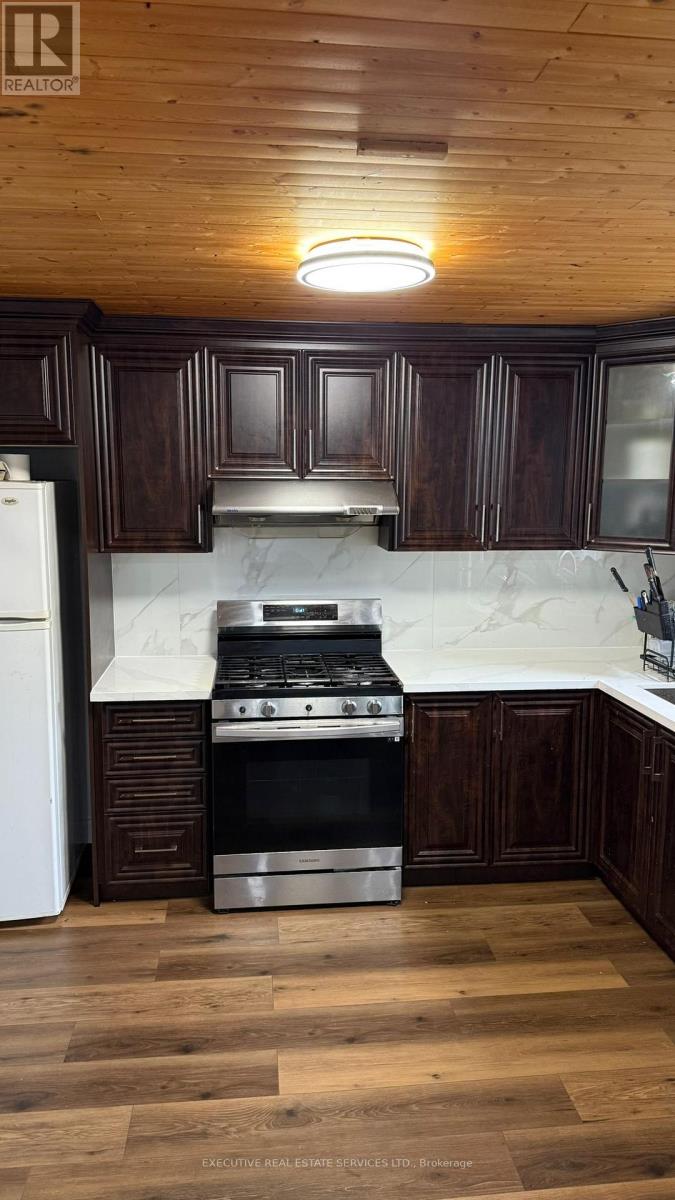 5460 Royal Manor Road, Niagara Falls, Ontario  L2G 1E3 - Photo 13 - X12441928