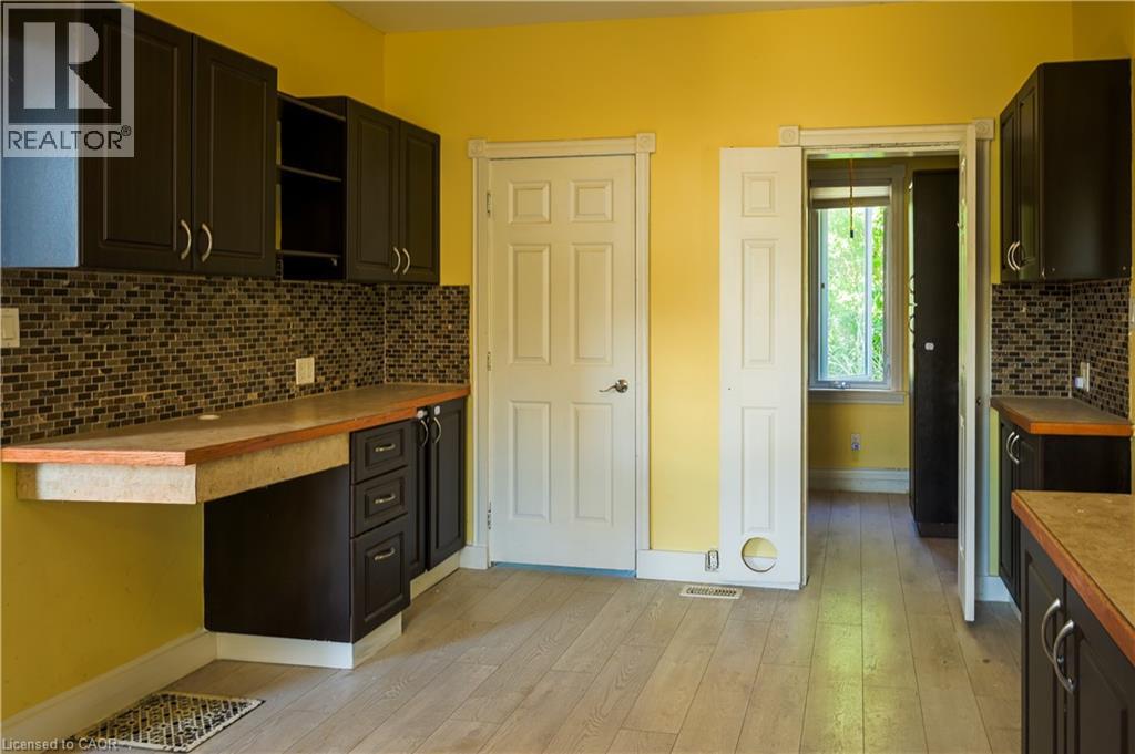 73 Brock Street, Woodstock, Ontario  N4S 3B7 - Photo 9 - 40776073
