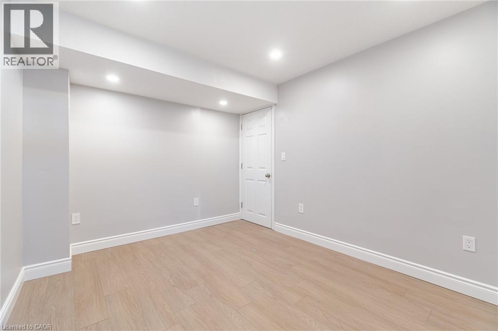 28 Pickett Place, Cambridge, Ontario  N3E 0B4 - Photo 45 - 40776049