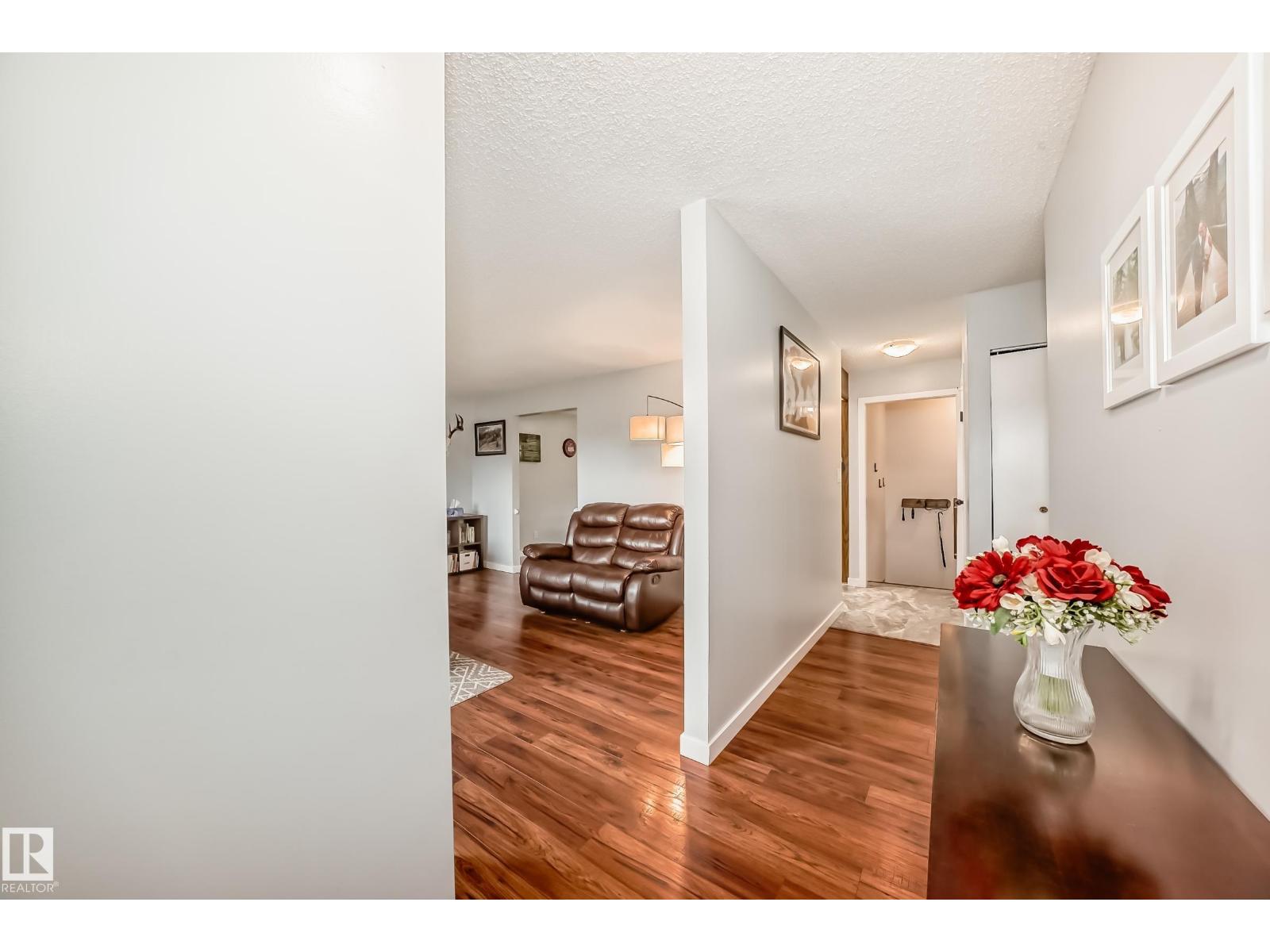 13046 32a St Nw, Edmonton, Alberta  T5A 3E5 - Photo 4 - E4460583