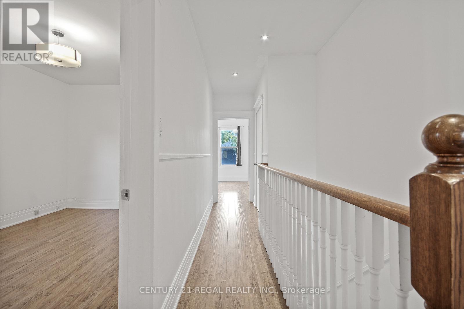 300 Montrose Avenue, Toronto, Ontario  M6G 3G8 - Photo 26 - C12441940