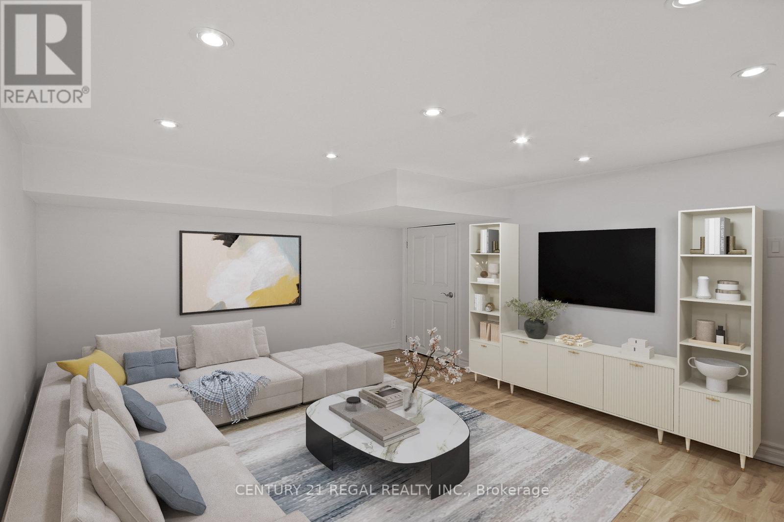 300 Montrose Avenue, Toronto, Ontario  M6G 3G8 - Photo 7 - C12441940