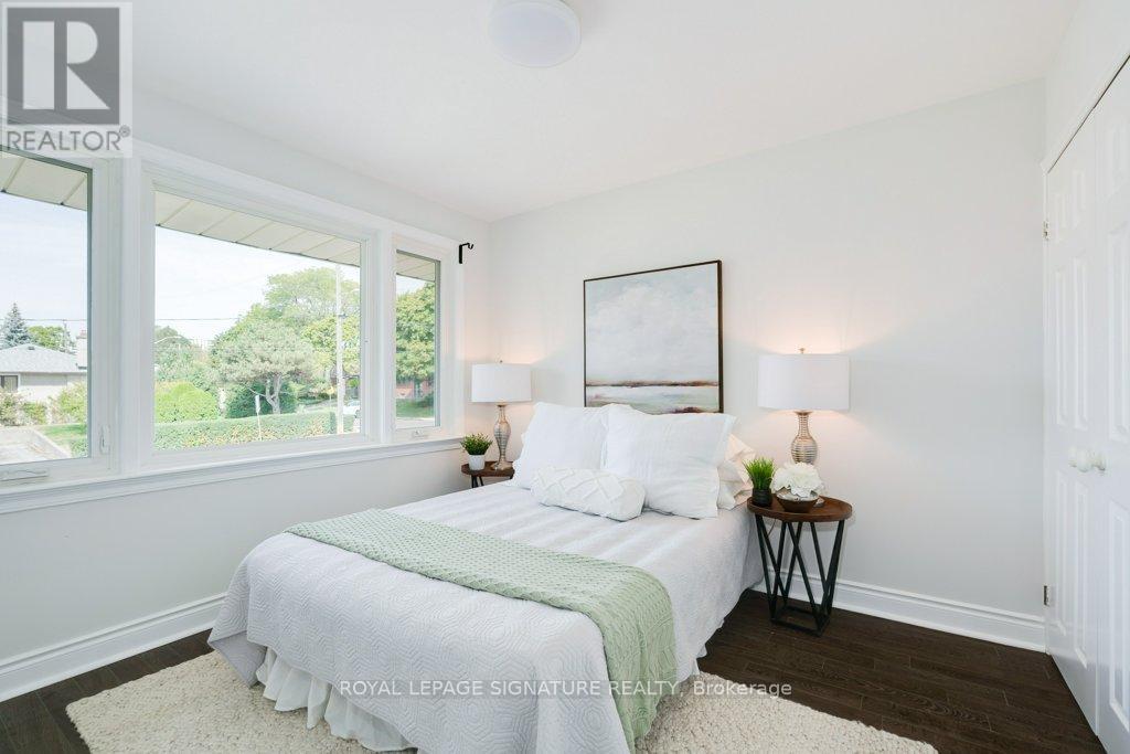 47 Sweeney Drive, Toronto, Ontario  M4A 1T4 - Photo 16 - C12441946