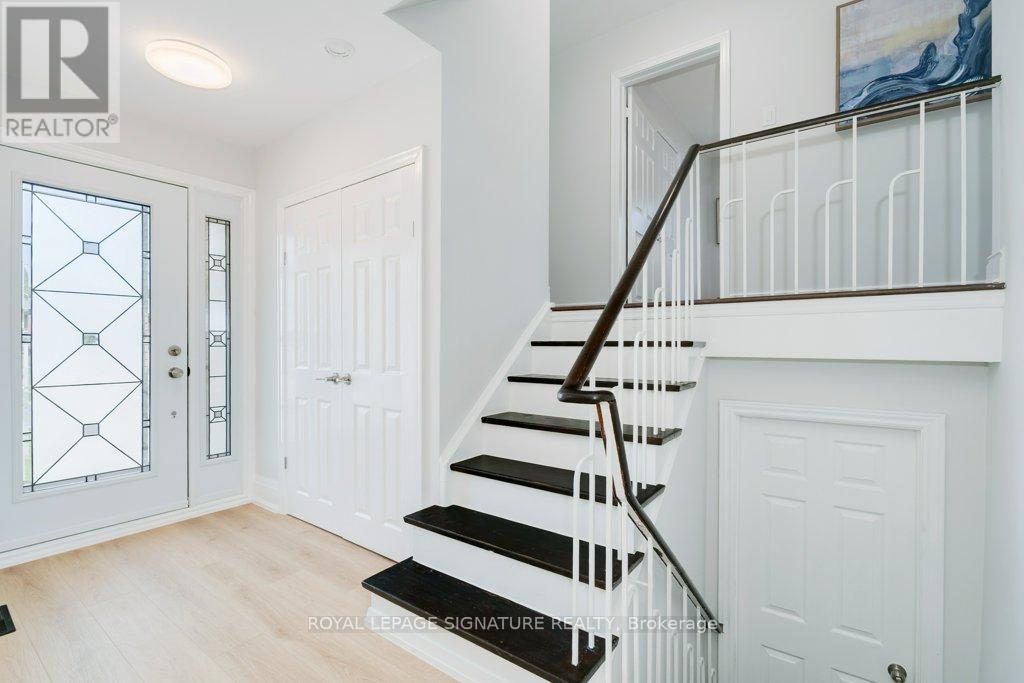 47 Sweeney Drive, Toronto, Ontario  M4A 1T4 - Photo 2 - C12441946