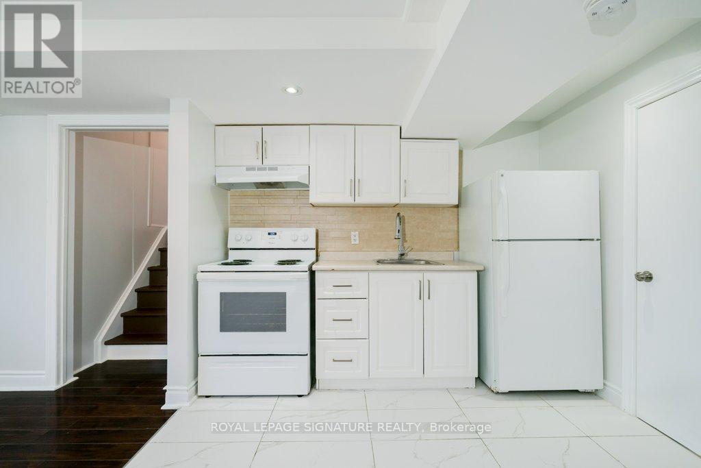47 Sweeney Drive, Toronto, Ontario  M4A 1T4 - Photo 25 - C12441946