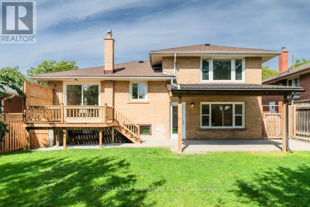 47 Sweeney Drive, Toronto, Ontario  M4A 1T4 - Photo 31 - C12441946