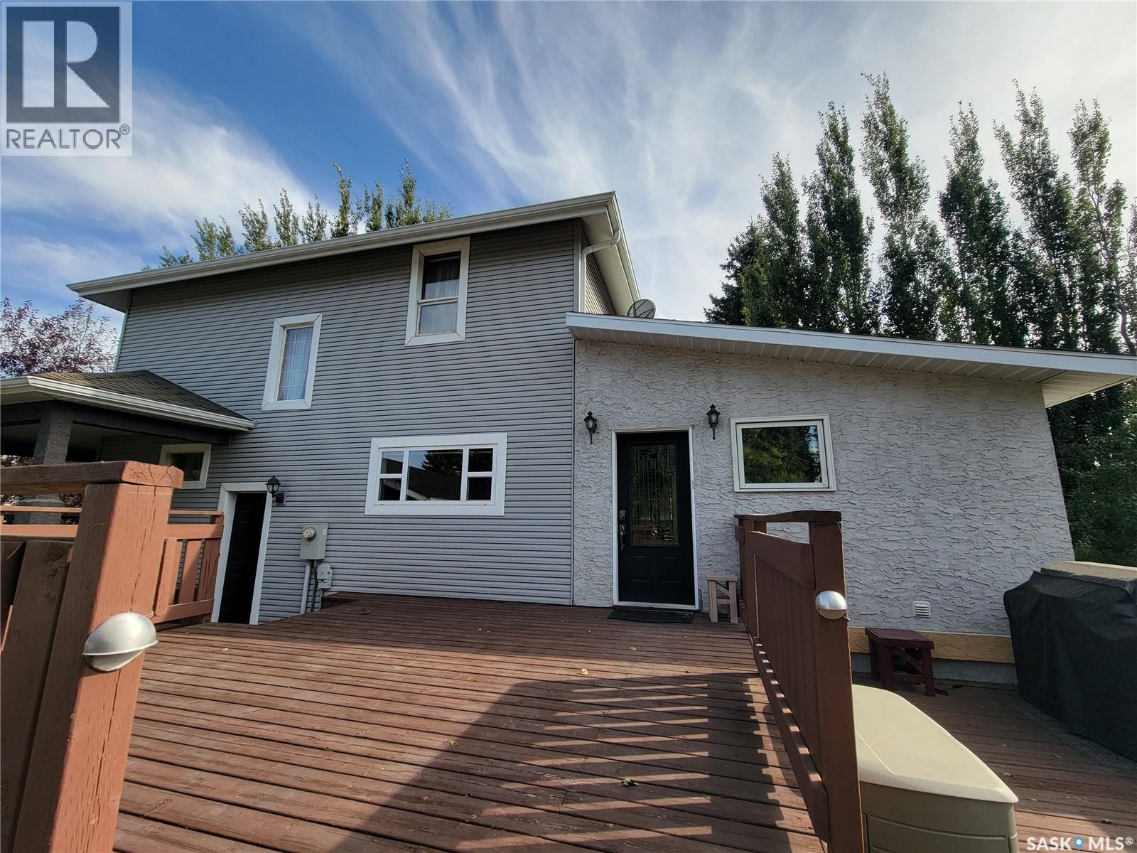 560 4th Avenue E, Unity, Saskatchewan  S0K 4L0 - Photo 38 - SK019715
