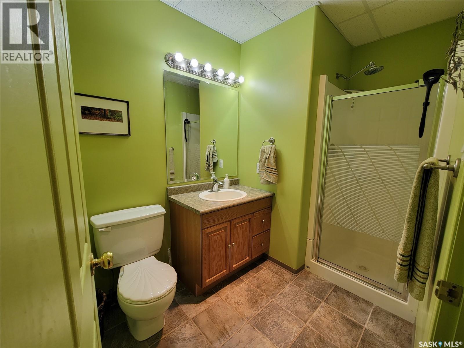 560 4th Avenue E, Unity, Saskatchewan  S0K 4L0 - Photo 36 - SK019715