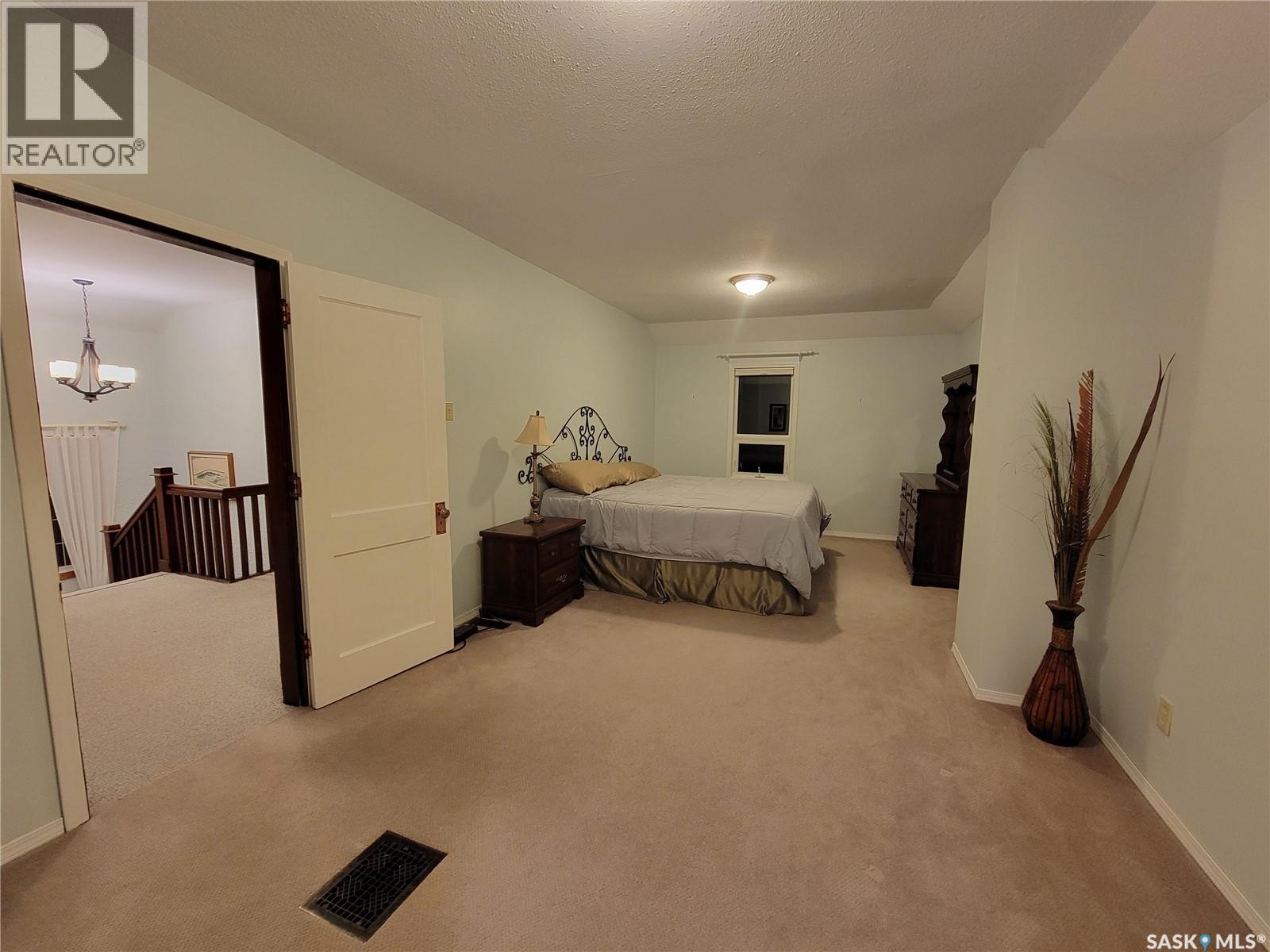 560 4th Avenue E, Unity, Saskatchewan  S0K 4L0 - Photo 18 - SK019715