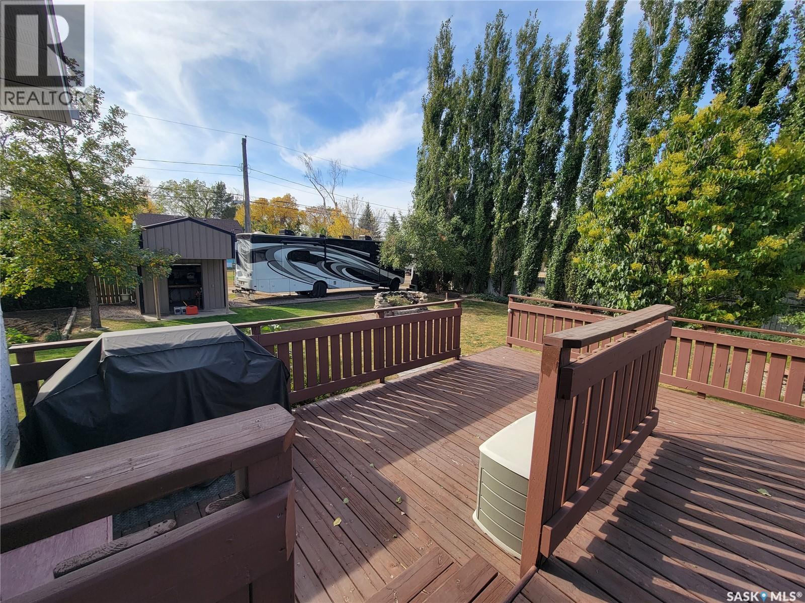 560 4th Avenue E, Unity, Saskatchewan  S0K 4L0 - Photo 39 - SK019715