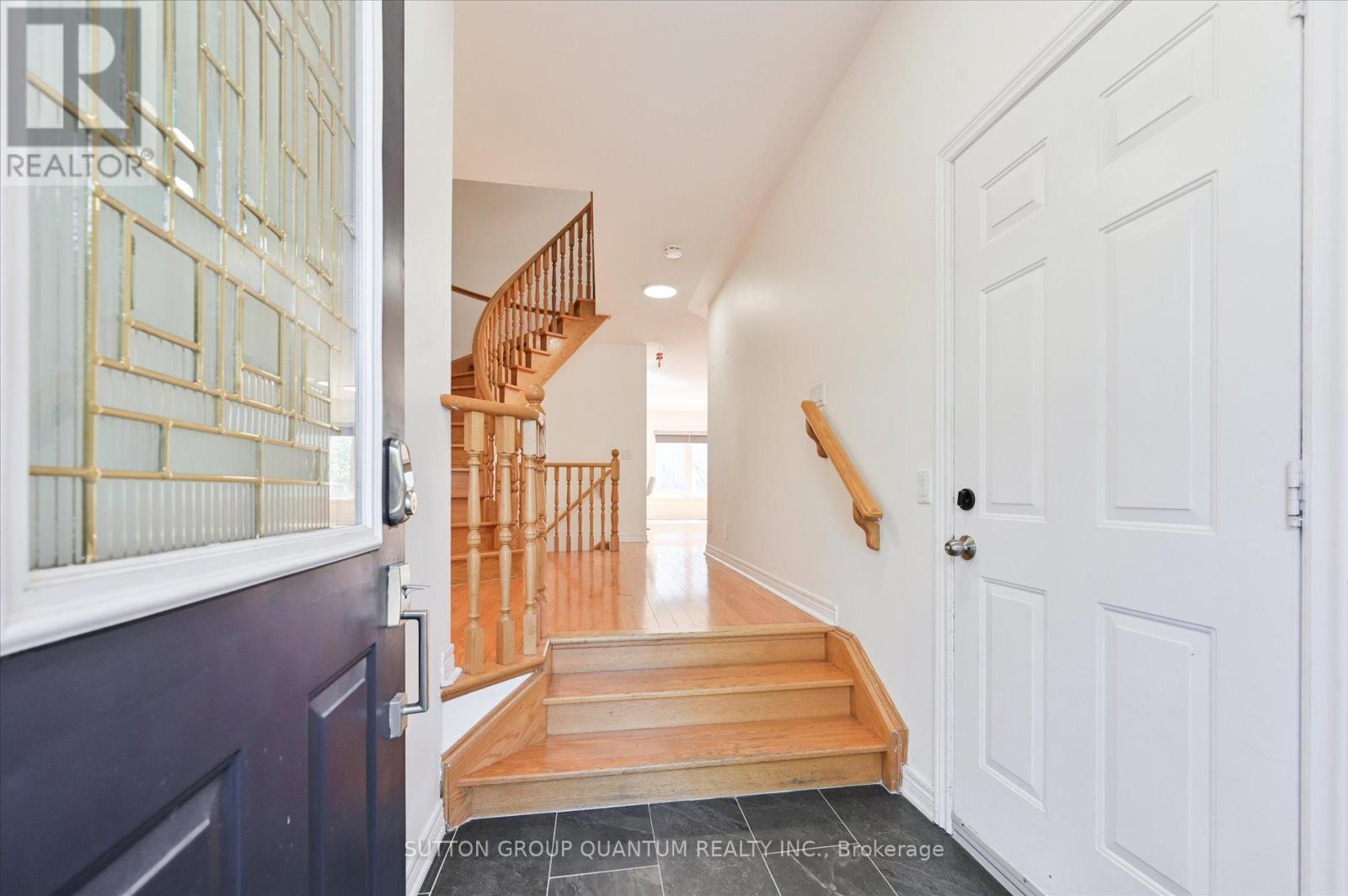 59 Marshview Avenue, Aurora, Ontario  L4G 7W5 - Photo 4 - N12441937
